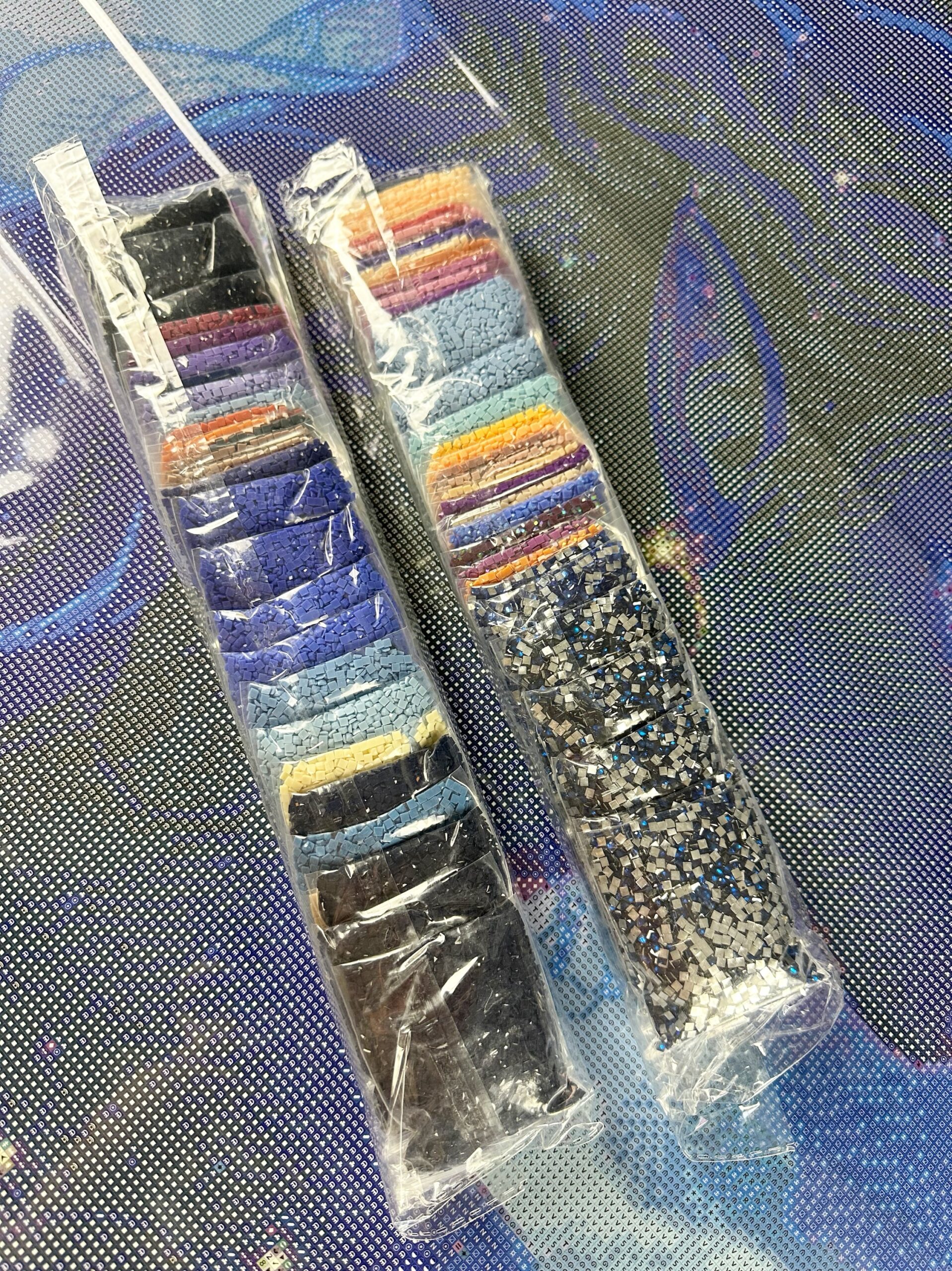 Traumpixxel - Die Träumerin des Mondlichts - 70x70cm - 80 Farben - Eckige Harzsteine + Mix aus Sondersteinen – Bild 2